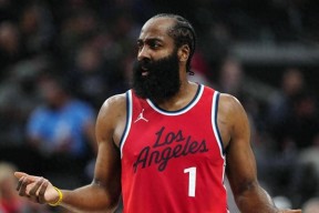 哈登赛事官方发布赛事规则更新新规，独行侠争议不断！的简单介绍